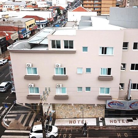 Alpha Ville Hotel Асіс Екстер'єр фото