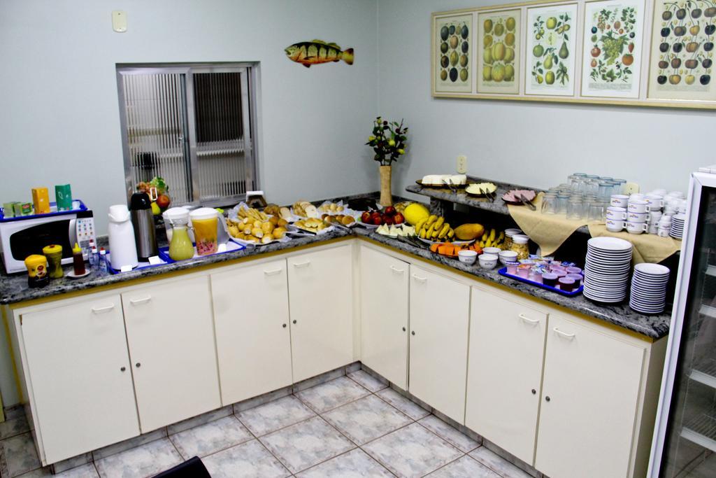 Alpha Ville Hotel Асіс Екстер'єр фото