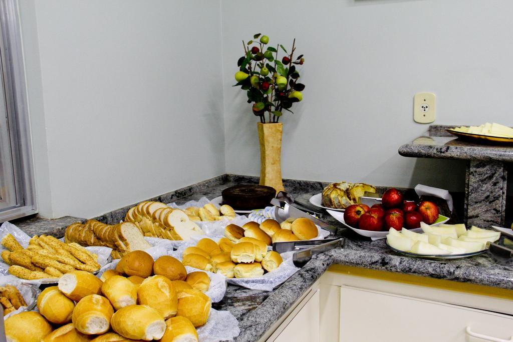 Alpha Ville Hotel Асіс Екстер'єр фото